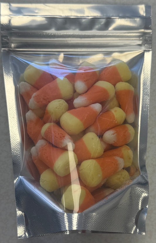 Freeze-dried candy corn