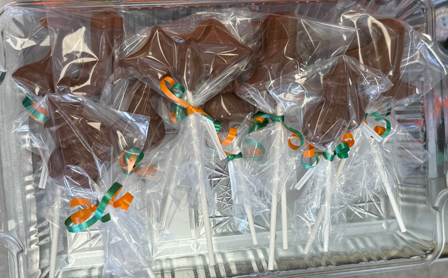 Halloween milk chocolate lollipops