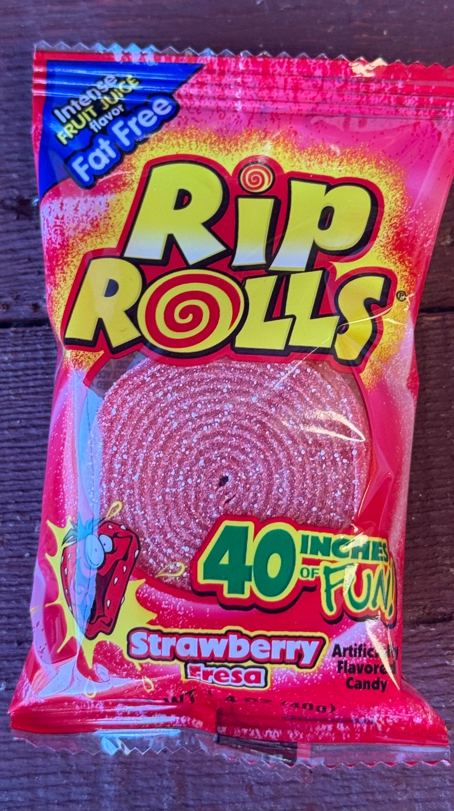 Rip rolls strawberry