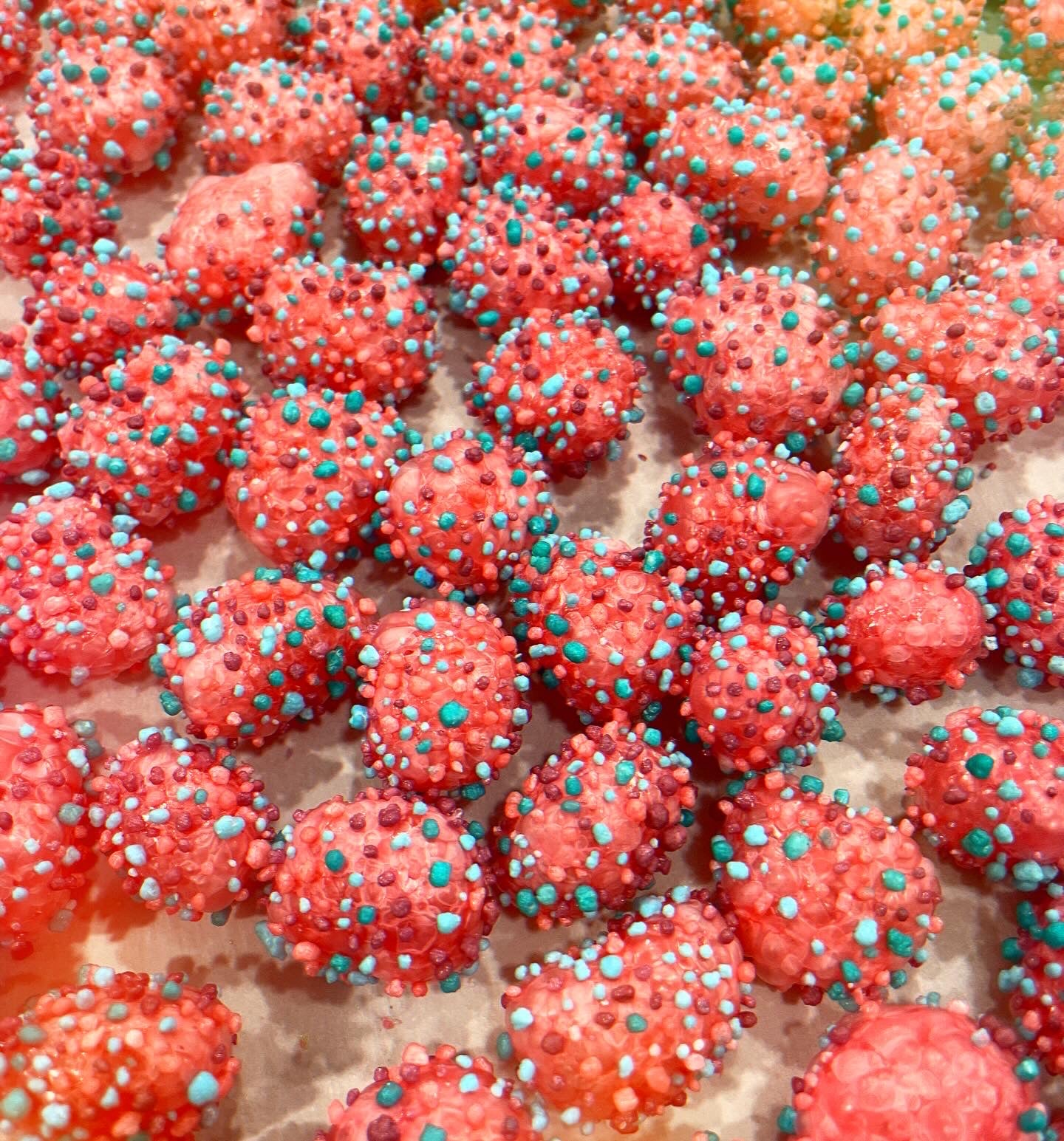 Very Berry Gummy Clusters